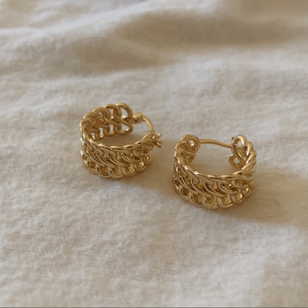 n e w | rare mini hoop earrings ✰ - Picture 2 of 4